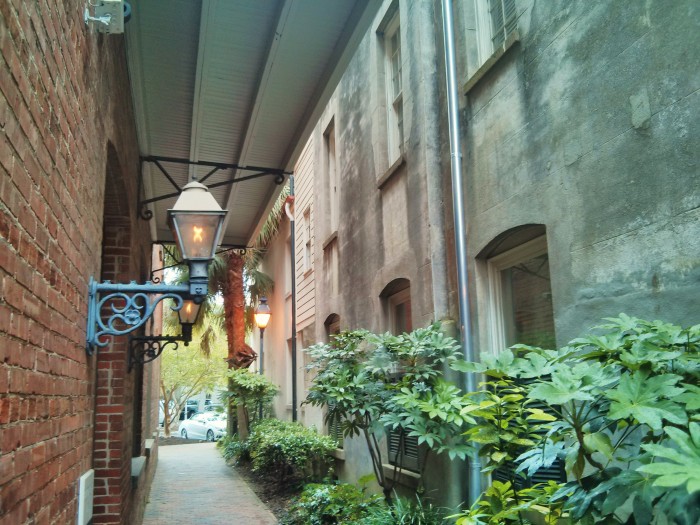 One of the things that adds a wonderful ambiance to Charleston are the number of gaslights around downtown. These can be found outside the Fulton Lane Inn.