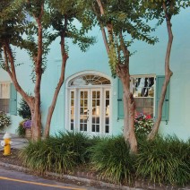 Rainbow Row in Charleston, SC is one of the city's iconic images. This beautiful building anchors the south end of the Row.