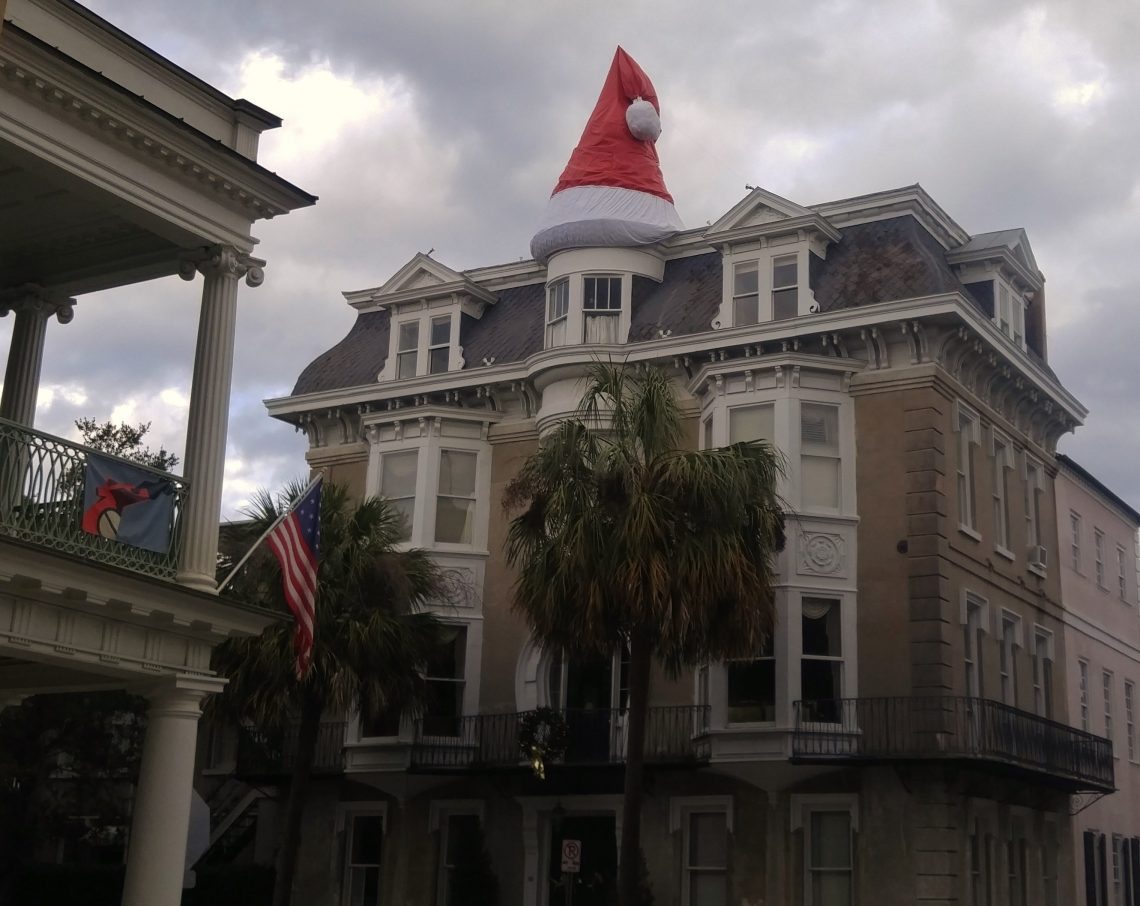 A well dressed historic house in Charleston reflects the holiday spirit. Ho ho ho, ya'll.