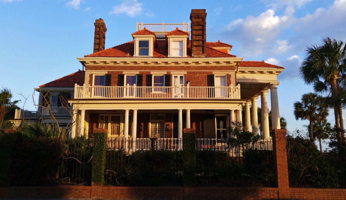 This beautiful Charleston house fronts on Murray Boulevard, but the side is pretty spectacular as well.