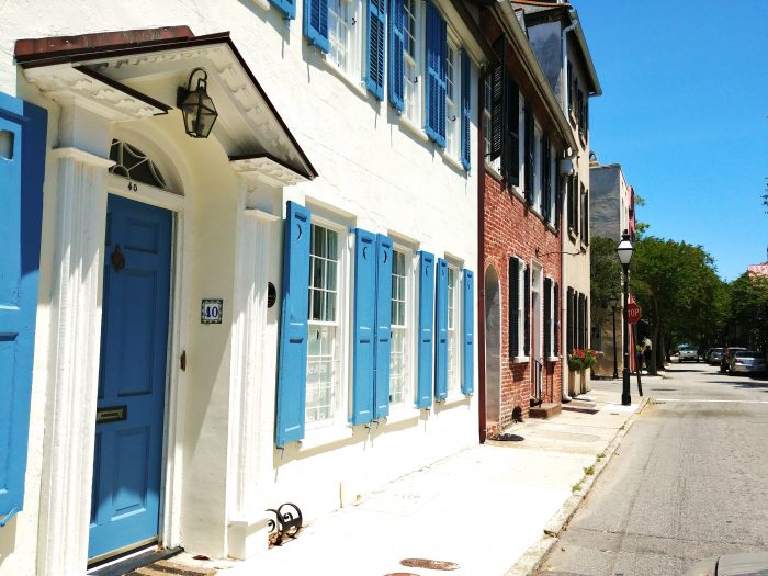 When travelling east on Tradd Street, this beautiful house with the distinctive blue shutters is always an eye-catcher. Built around 1713, it was recently renovated and repainted -- and they made the great decision to keep those shutters blue.