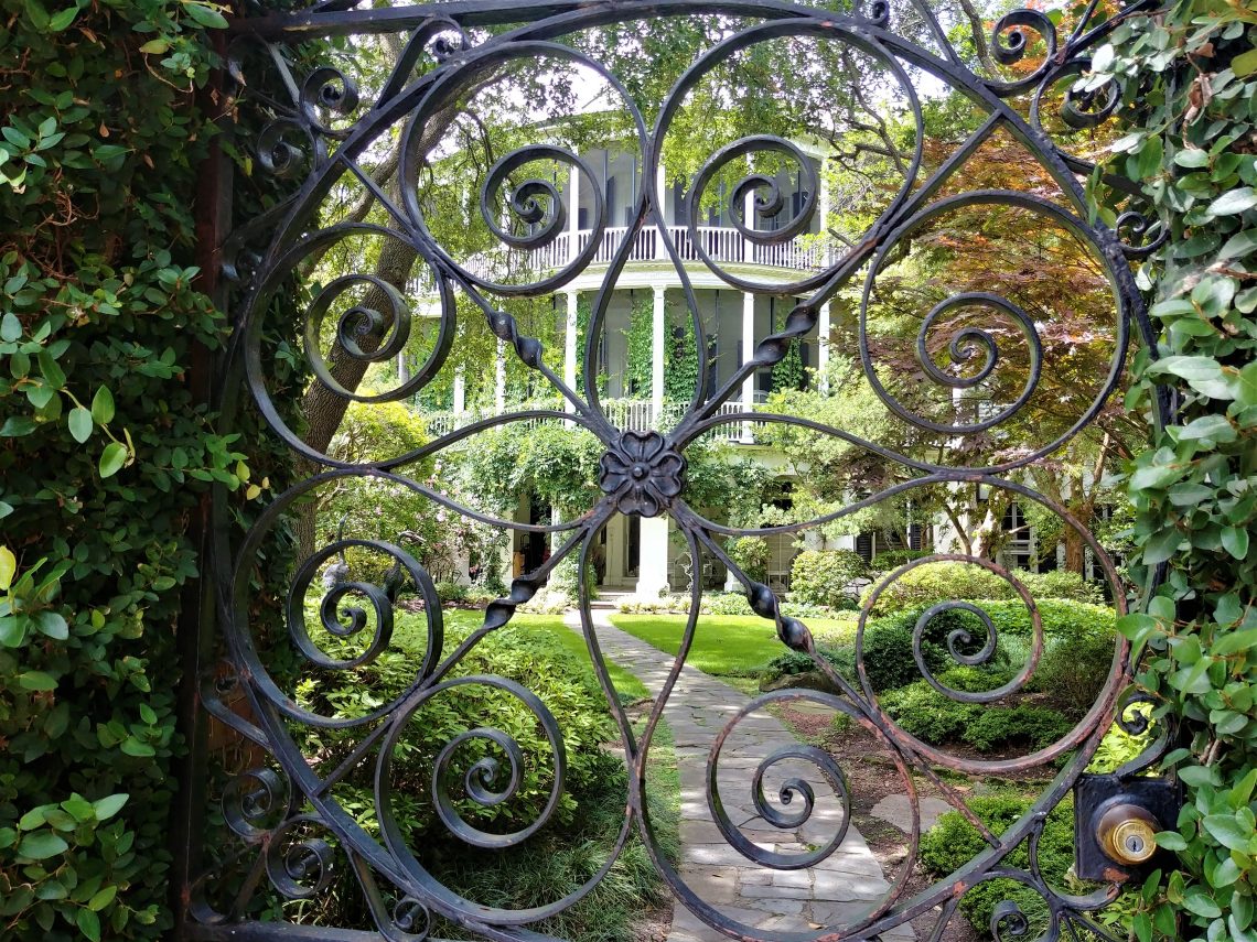 This wonderful combination of iron gate and antebellum house can be found on Gibbes Street. Built in 1806, the Parker-Drayton House would have once had a view across the marshes to the Ashley River.