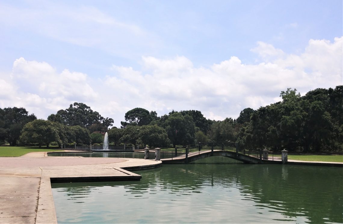 This pretty lake and fountain are in Hampton Park, one of the largest public parks in Charleston.