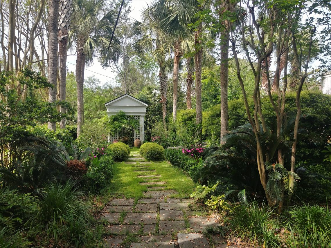 This beautiful Charleston garden on South Battery was designed in the 1920's by the man who literally wrote the book on Charleston gardens in 1951 -- Loutrel Briggs.  (See Charleston Gardens by Loutrel Briggs.) 