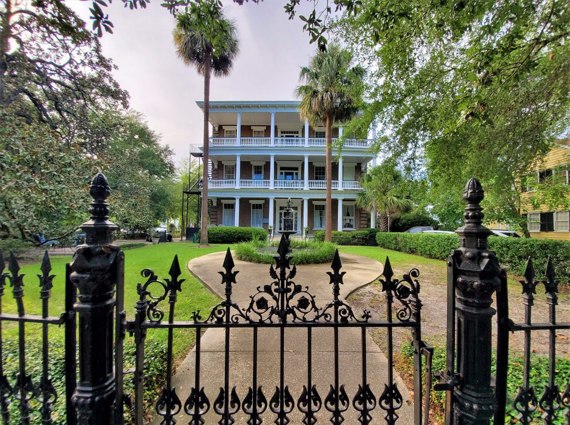 Just another beautiful Charleston house, which can be found on Bee Street. While built for a single family, it has not been divided into apartments.
