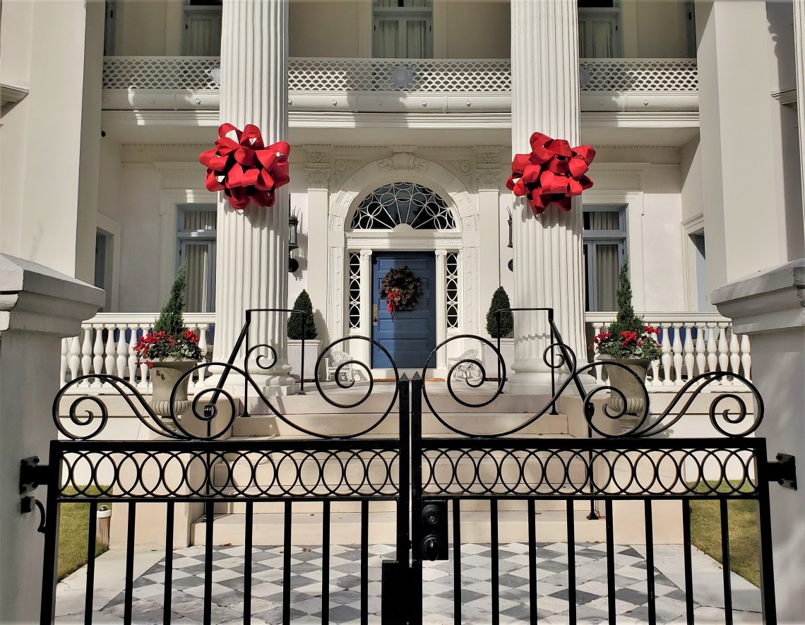 The Villa Margherita on South Battery always looks good, but it's really eye-catching in holiday garb. Part of this house's cool history is that it was designed by Frederick Dinkelberg, who helped design the Flatiron Building in New York.
