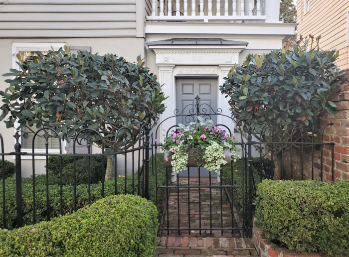 This little door on Lamboll Street always reminds me of an entrance to a hobbit's house.