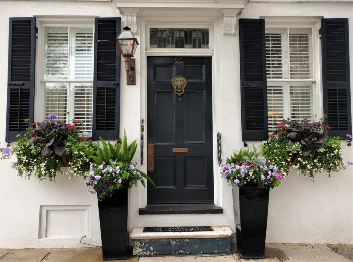 This beautiful Charleston entryway is to a Meeting Street house built in 1789. If you turn left when walking out the door you'll quickly come to the intersection of Meeting and Broad Streets -- known as the Four Corners of Law (dubbed that by Robert Ripley, of Ripley's Believe It or Not).