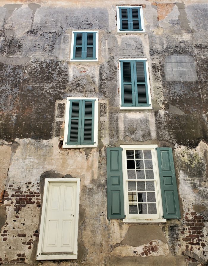 The entrance to the Church Street end of Stolls Alley is framed on one side by this incredible wall. The alley is named after a blacksmith (Justinus Stoll) who lived there in mid-1700's.